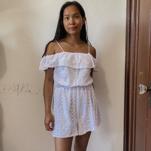 Off shoulder lace romper - Picture 4 of 4